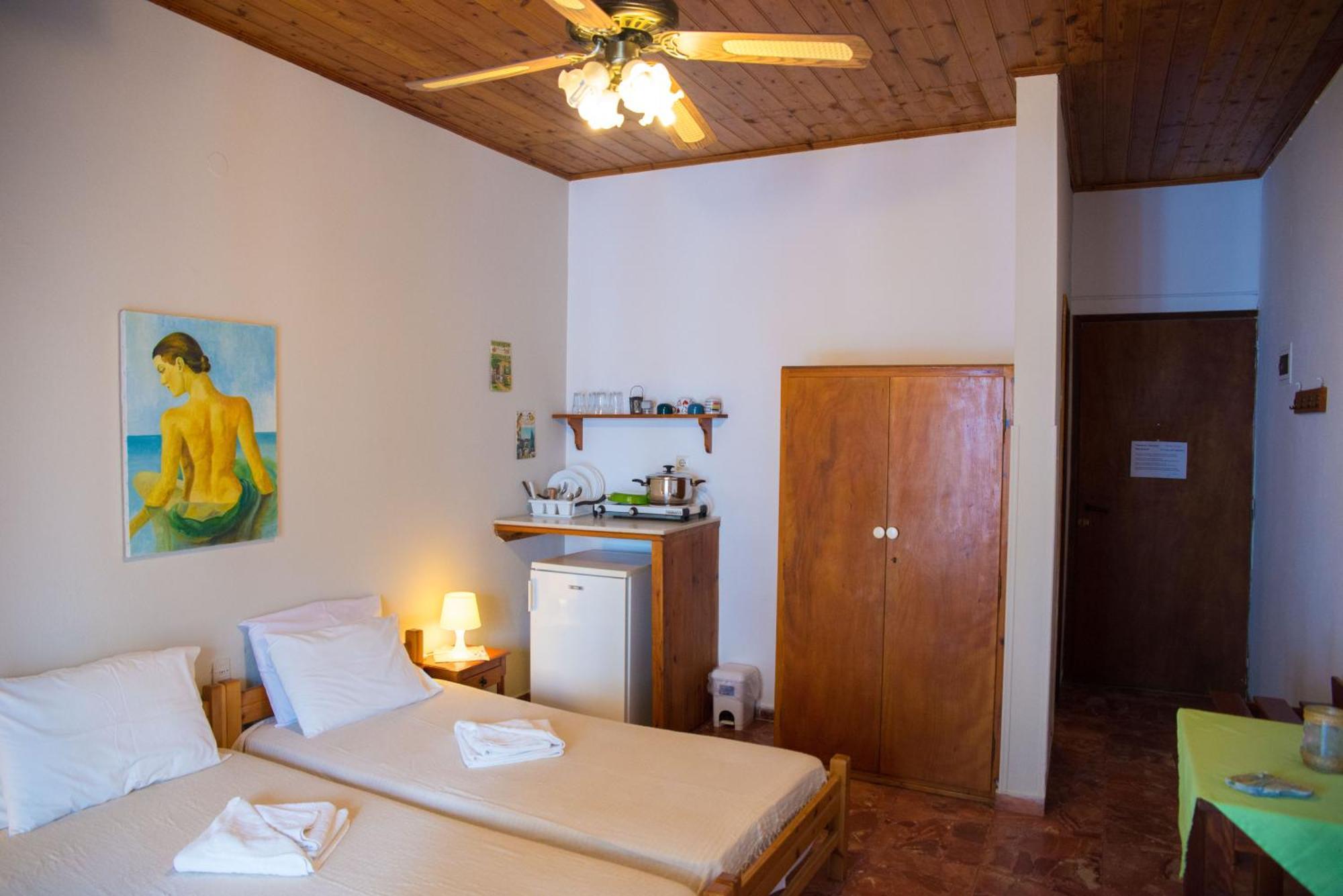 Olga Studios Áfissos Habitación foto