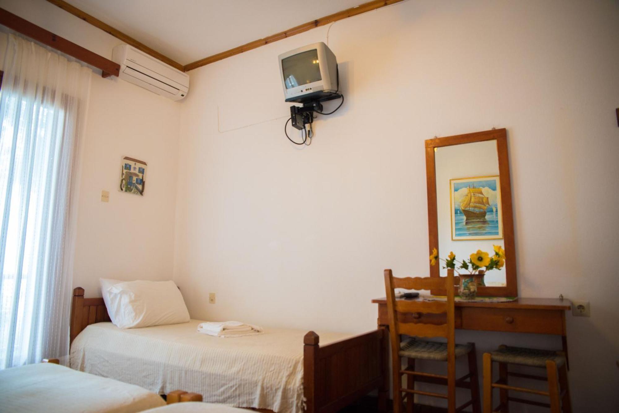 Olga Studios Áfissos Habitación foto