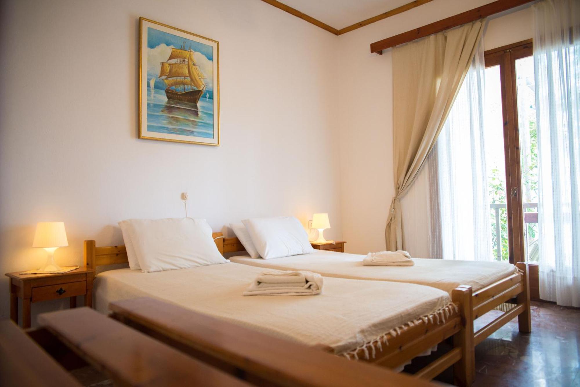 Olga Studios Áfissos Habitación foto